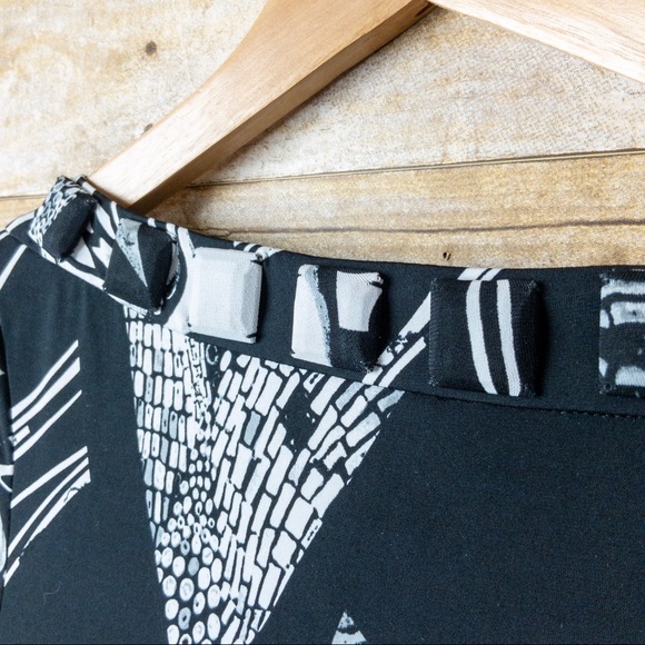 White House Black Market Blouse Abstract - Picture 4 of 6